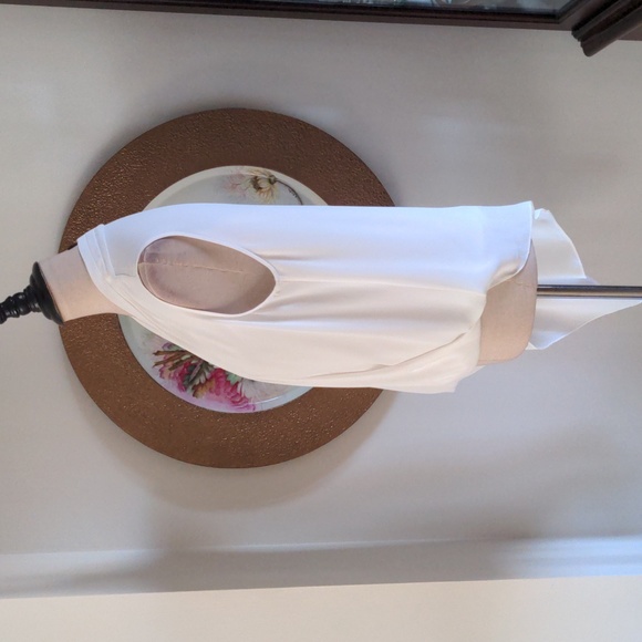 BCBG top - Picture 2 of 9